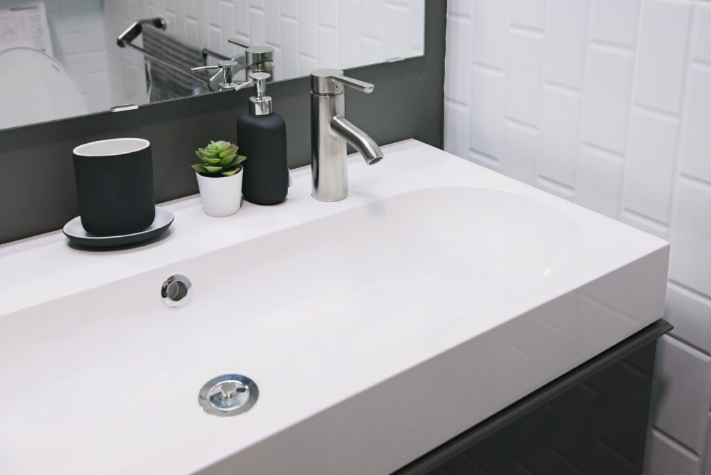 有限会社八戸水洗サービス｜青森県八戸市で洗面台をホテルライクにリフォーム